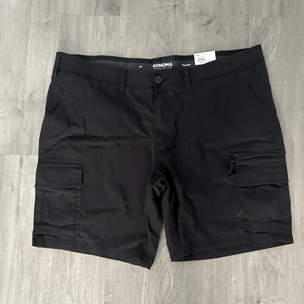 Men’s Black Cargo Shorts